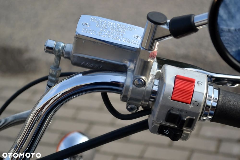 Suzuki VS - 17