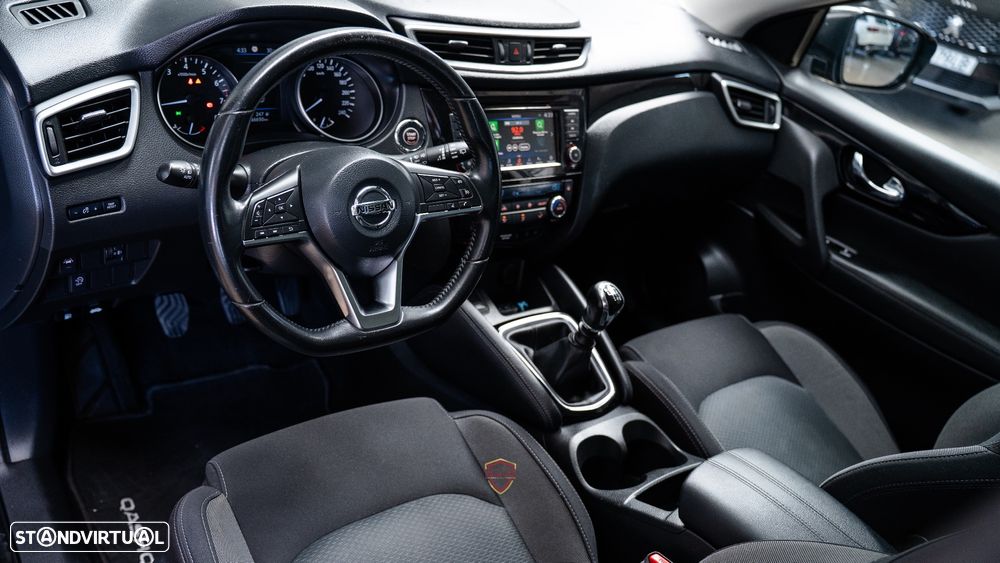 Nissan Qashqai 1.3 DIG-T N-Connecta J18 - 15