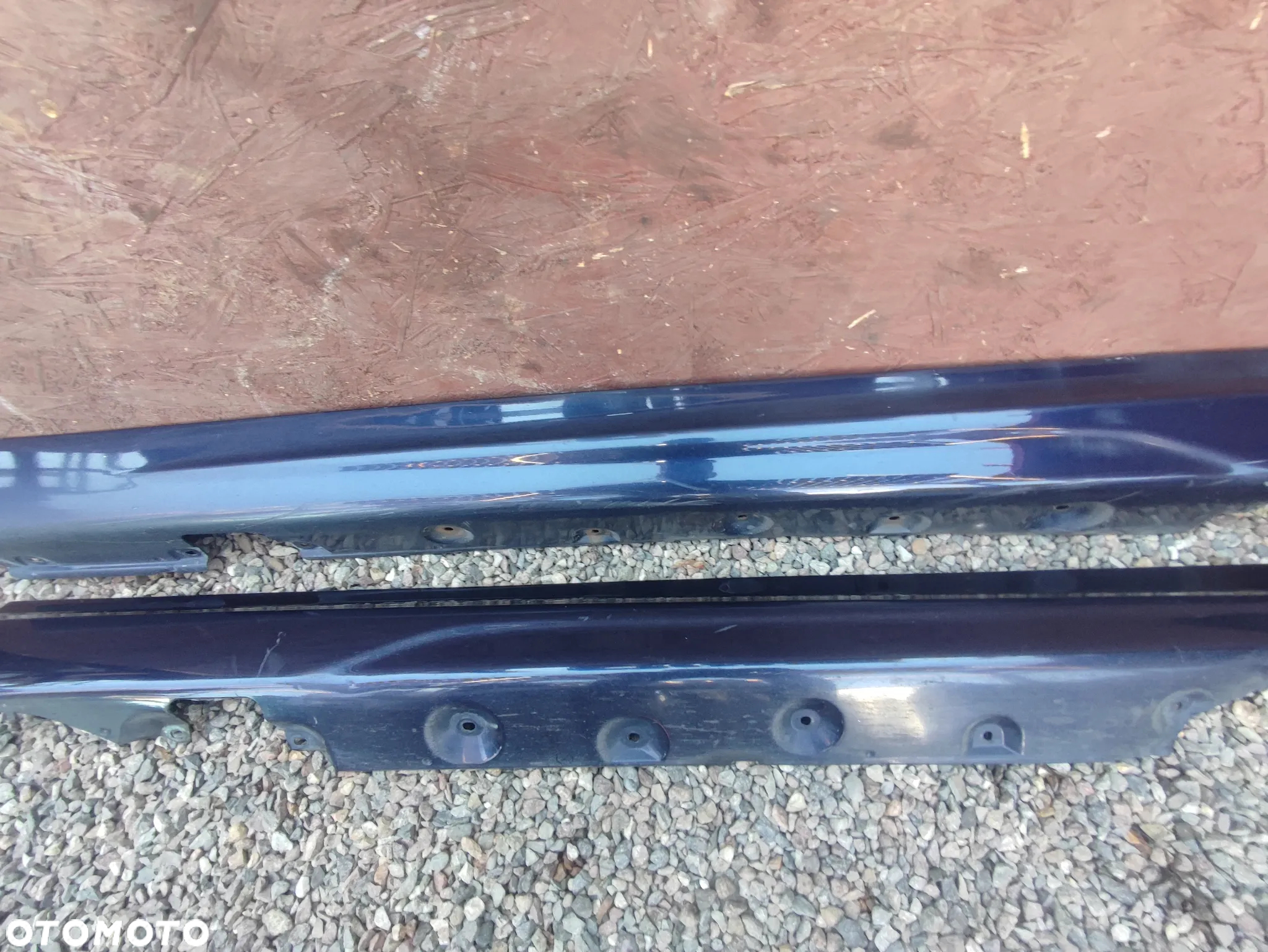 BMW E46 SEDAN / TOURING ORYGINALNE NAKŁADKI NA PROGI M-PAKIET LEWA / PRAWA W KOLORZE orientblau metallic 317/5 O NR. 51 71 0 002 127 / 51 71 0 002 126 OEM W BARDZO DOBRYM STANIE - 4