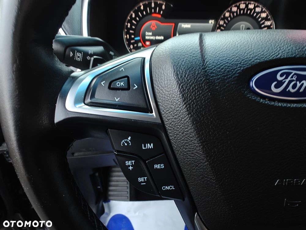 Ford Edge 2.0 TDCi Twin-Turbo 4WD ST-Line - 31