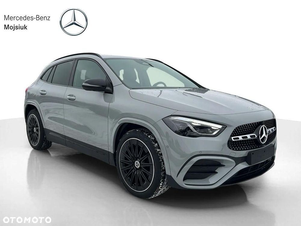 Mercedes-Benz GLA - 1