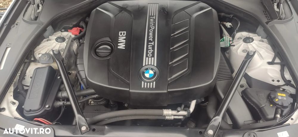 BMW Seria 5 525d xDrive Touring Sport-Aut. Luxury Line - 33