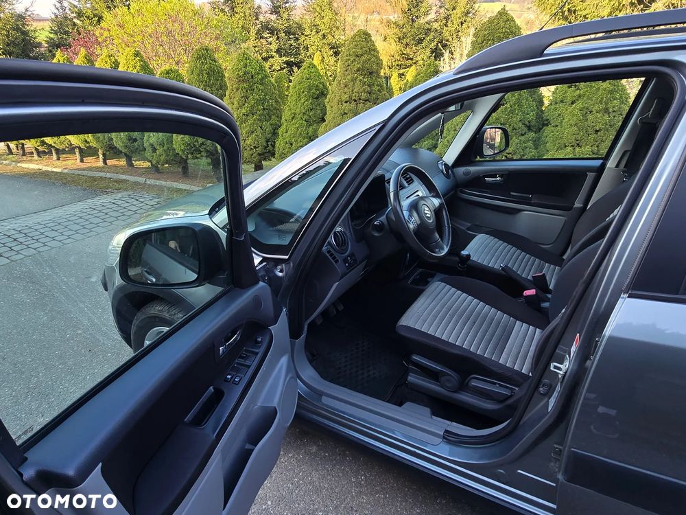 Suzuki SX4 1.6 Premium 4WD - 6