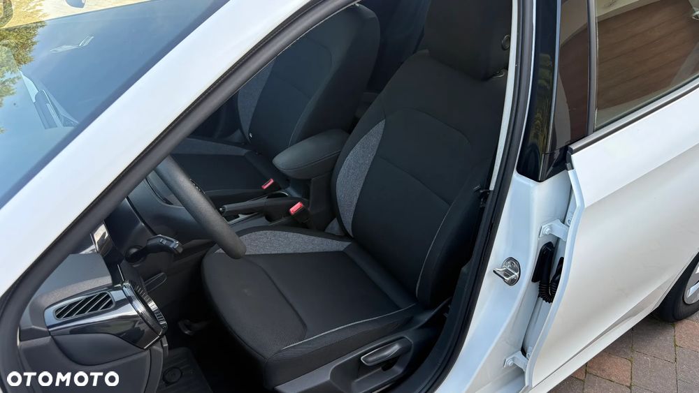 Skoda Fabia 1.0 Essence - 6