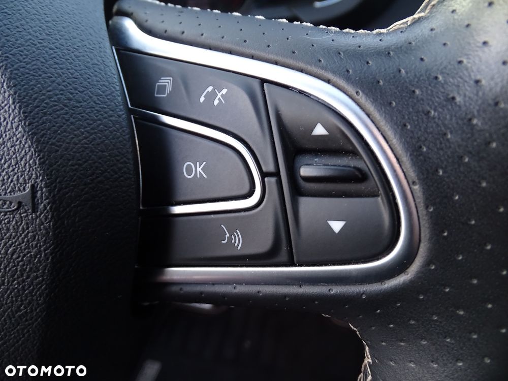 Renault Grand Scenic TCe 140 GPF BLACK EDITION - 30