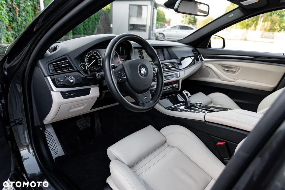 BMW Seria 5 530d xDrive Sport-Aut - 17