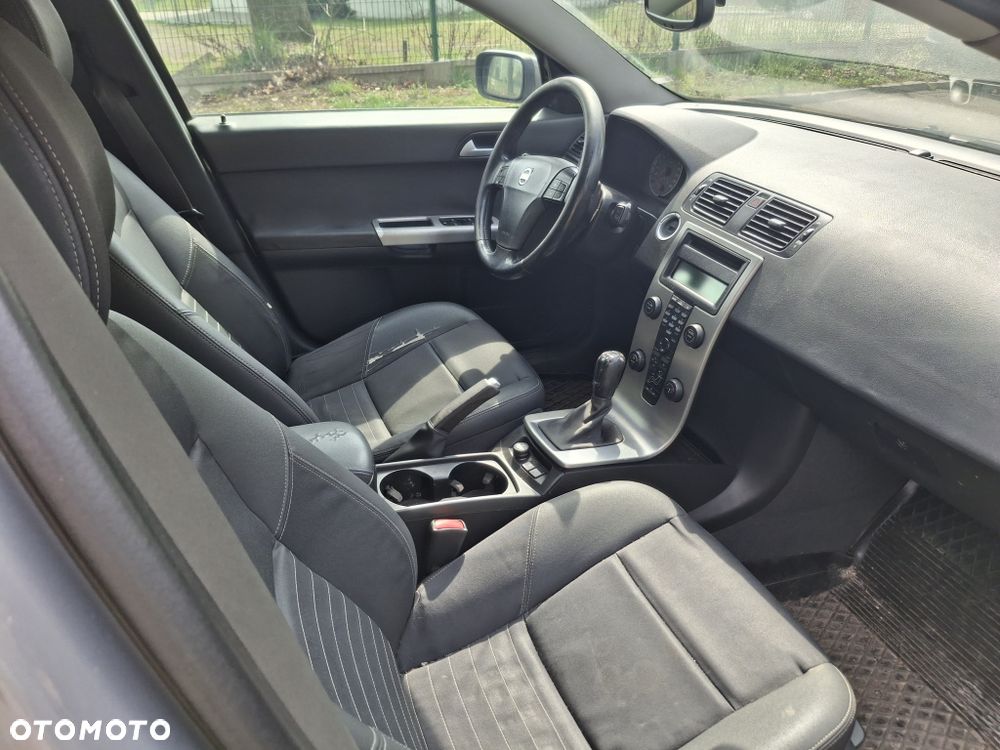 Volvo V50 1.6D - 12