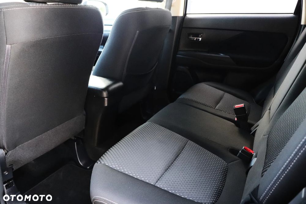 Mitsubishi Outlander 2.0 2WD Edition - 20