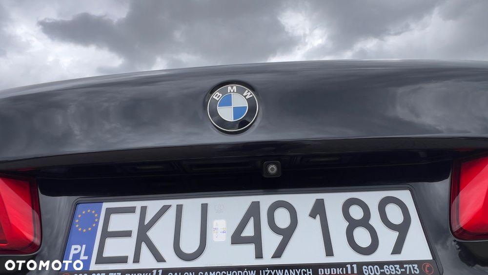 BMW Seria 5 520i Sport Line - 34