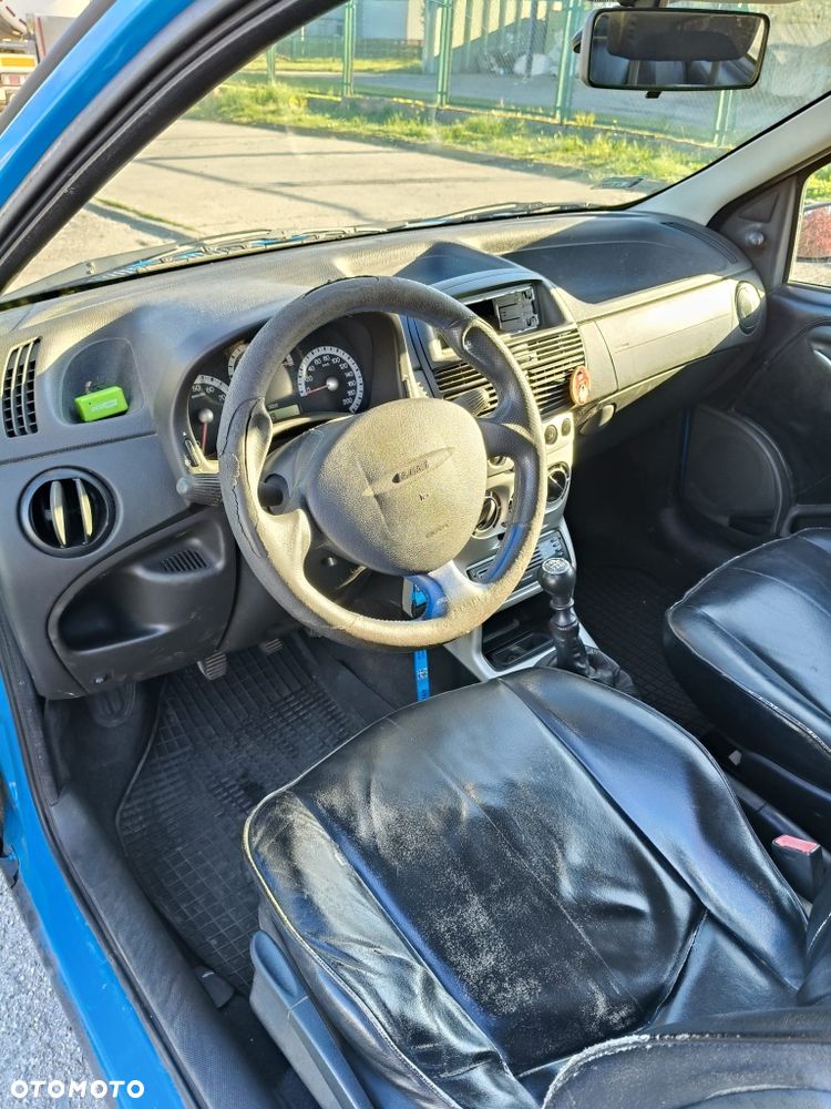 Fiat Punto - 8