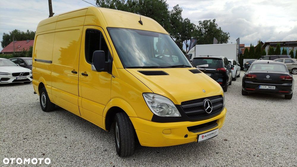 Mercedes-Benz Sprinter - 2