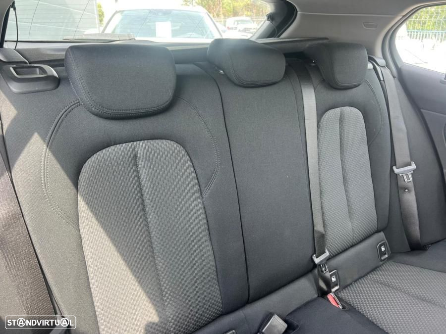 BMW 116 d Auto - 13