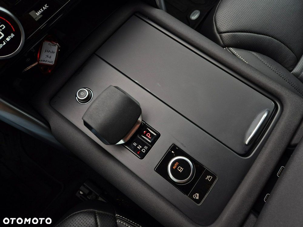 Land Rover Discovery - 30