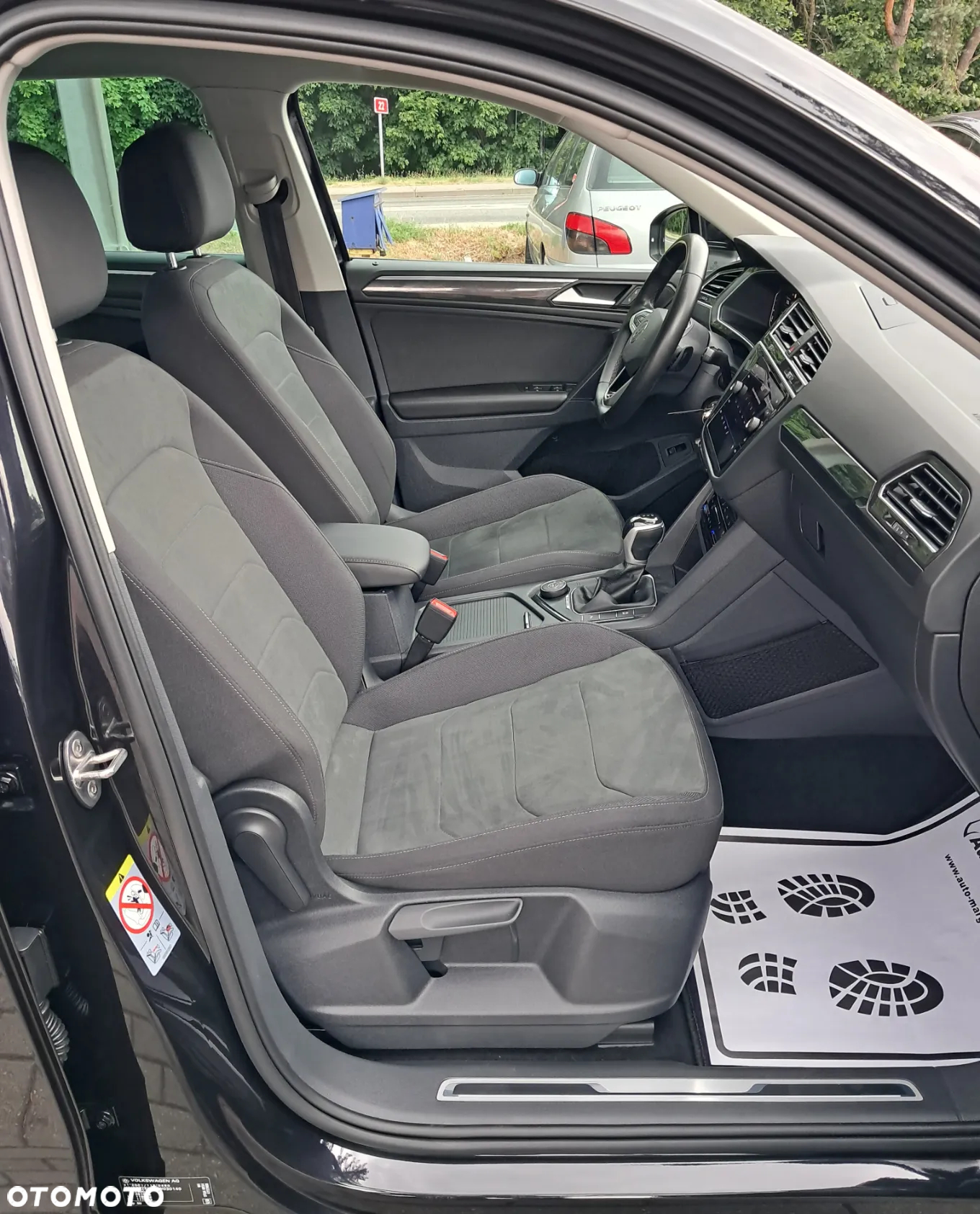 Volkswagen Tiguan 2.0 TDI SCR 4MOTION DSG Elegance - 10