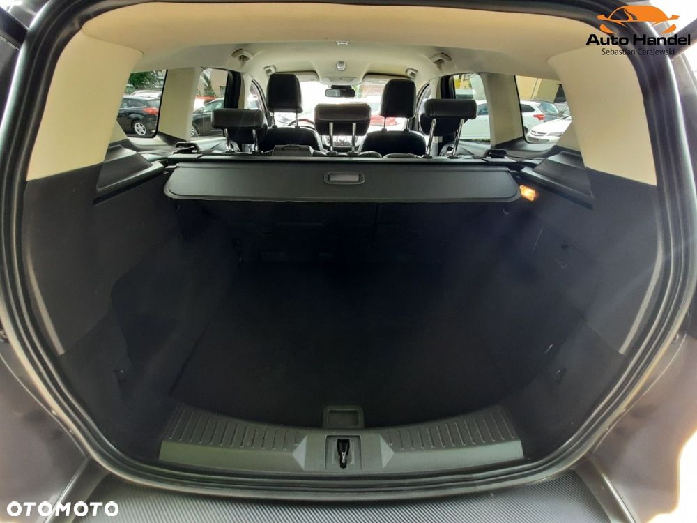 Ford Kuga 1.6 EcoBoost 2x4 Individual - 17