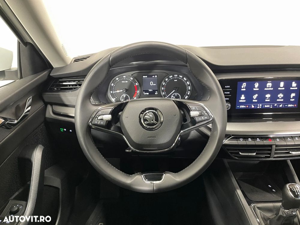 Skoda Octavia 1.5 TSI Ambition - 6