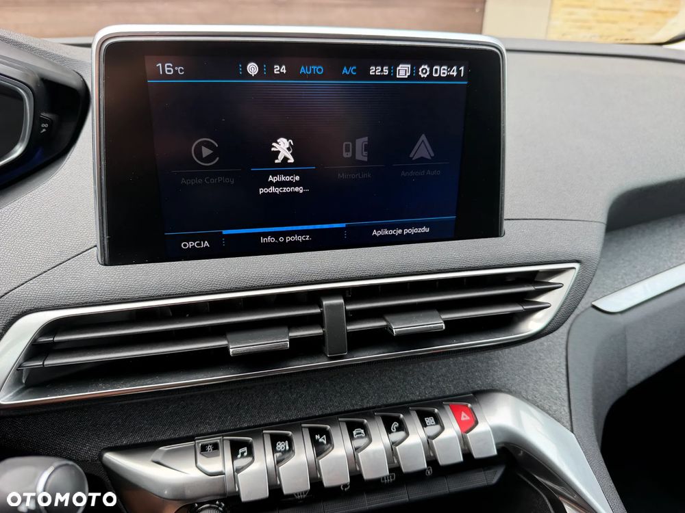 Peugeot 3008 1.2 PureTech Allure Pack S&S - 22