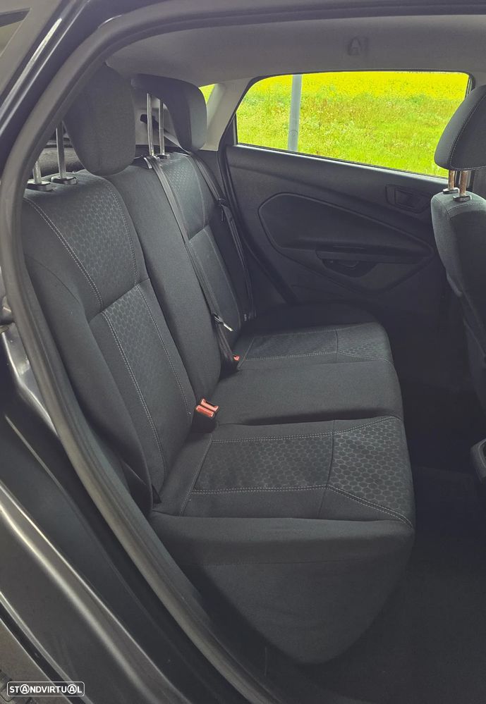 Ford Fiesta 1.4 TDCI Titanium - 8