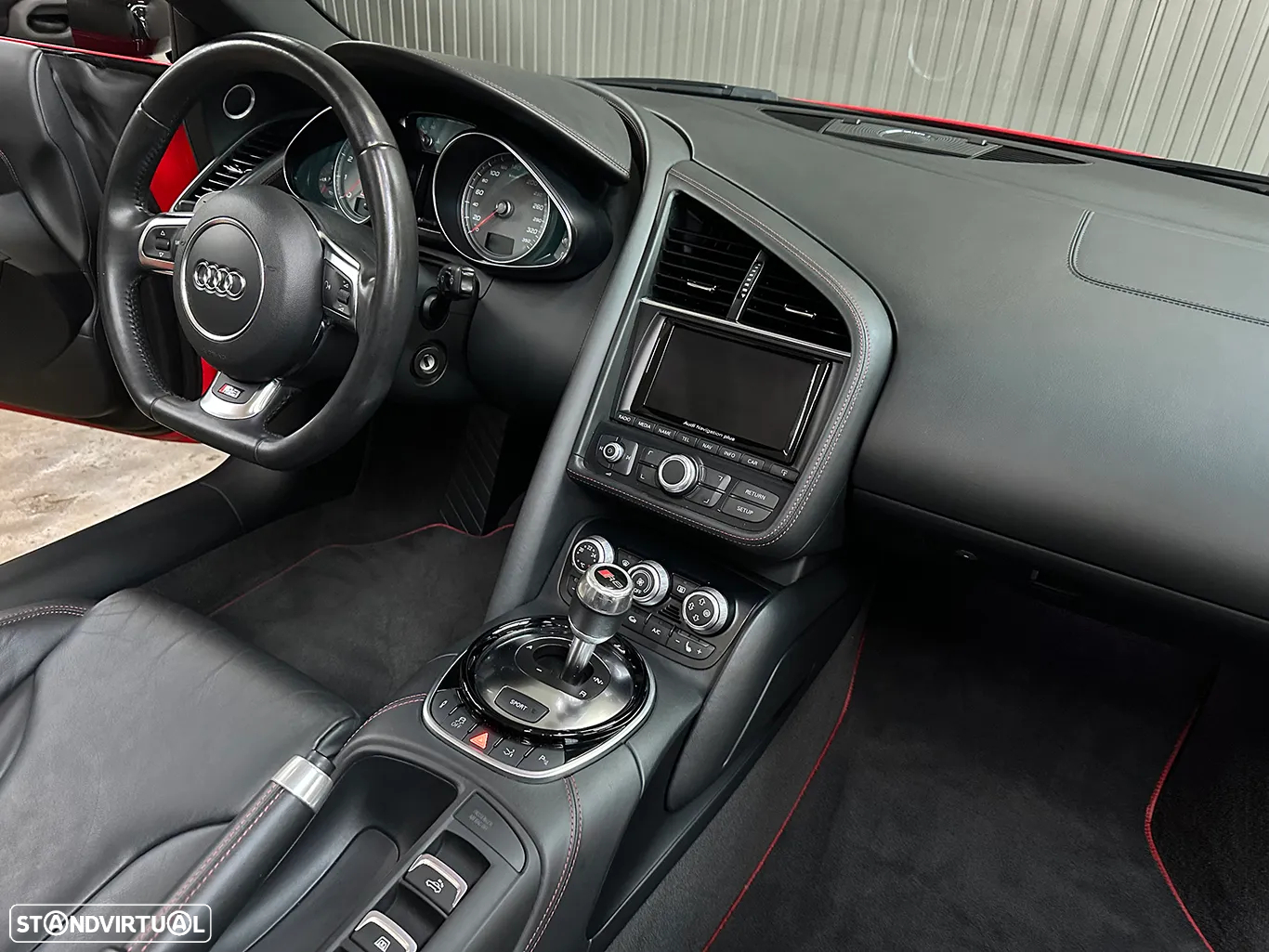 Audi R8 Spyder - 35