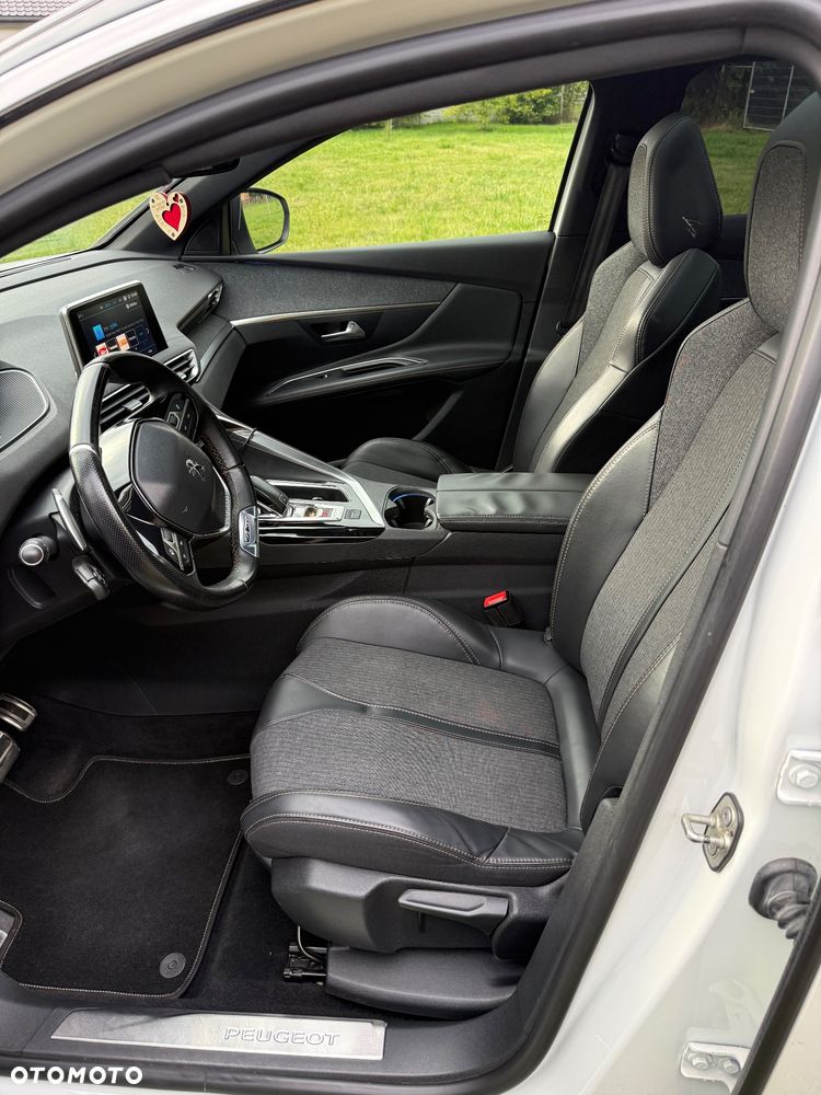Peugeot 3008 - 17