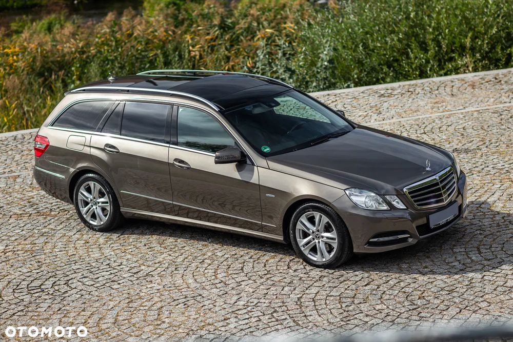 Mercedes-Benz Klasa E 350 CDI DPF 4Matic BlueEFFICIENCY 7G-TRONIC Avantgarde - 12