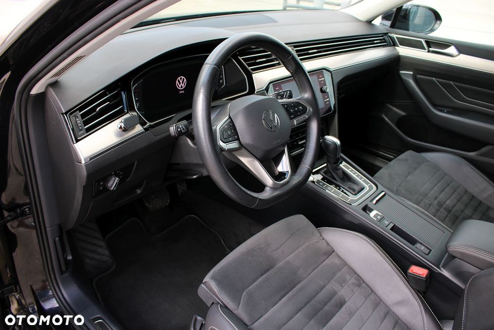 Volkswagen Passat 2.0 TSI Elegance DSG - 32