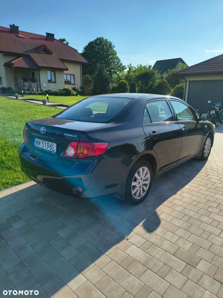 Toyota Corolla 1.4 D-4D Premium MM - 2