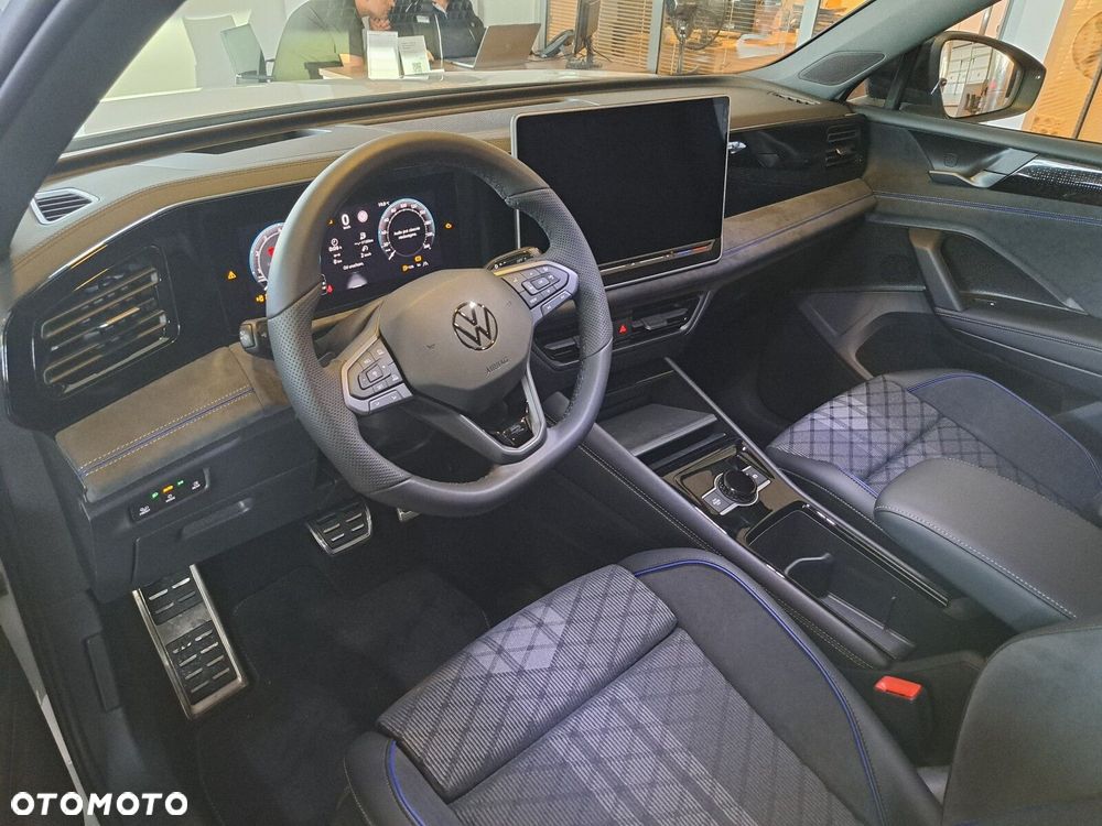 Volkswagen Tiguan - 10