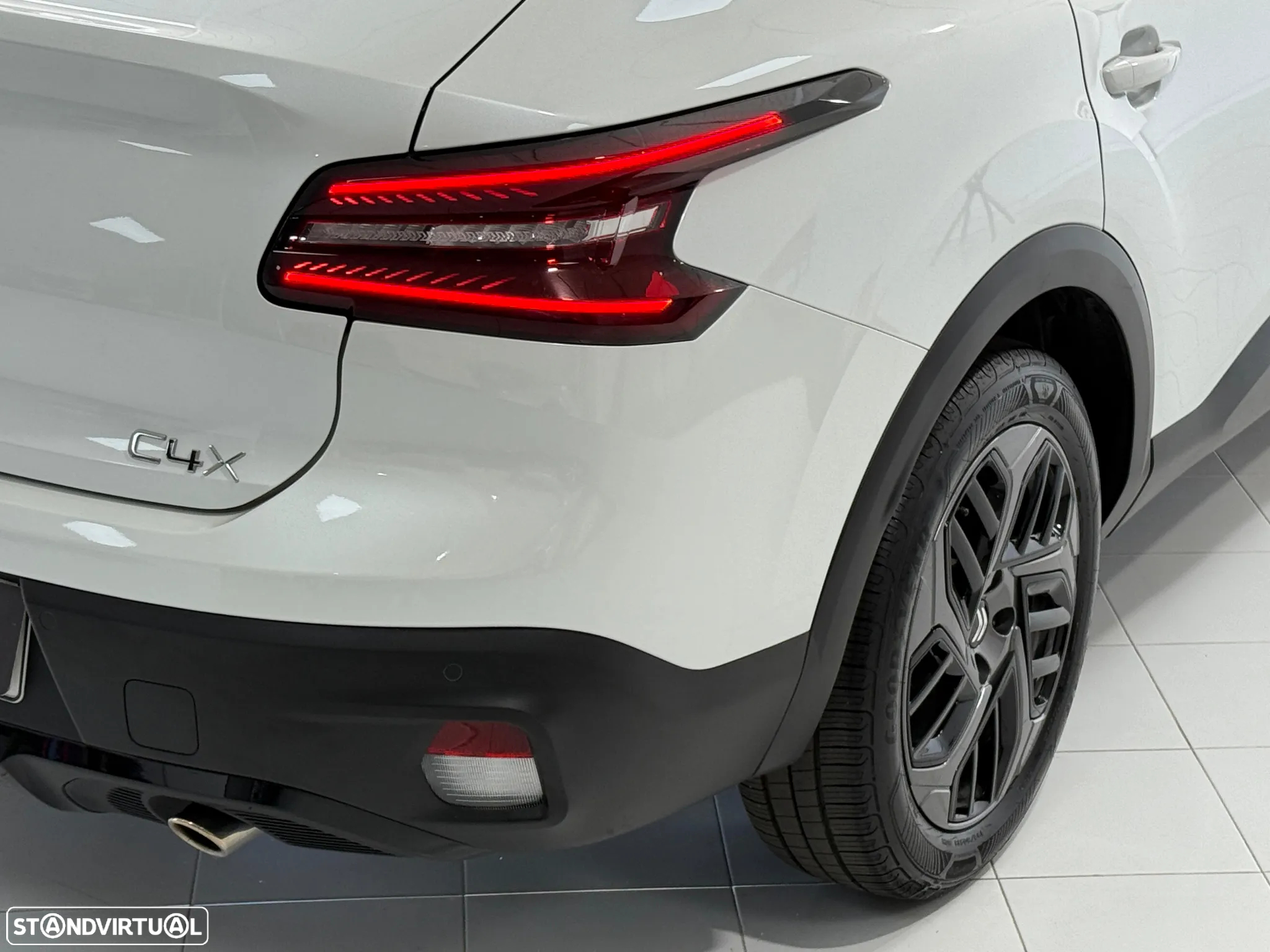 Citroën C4 X 1.2 PureTech Plus EAT8 - 19