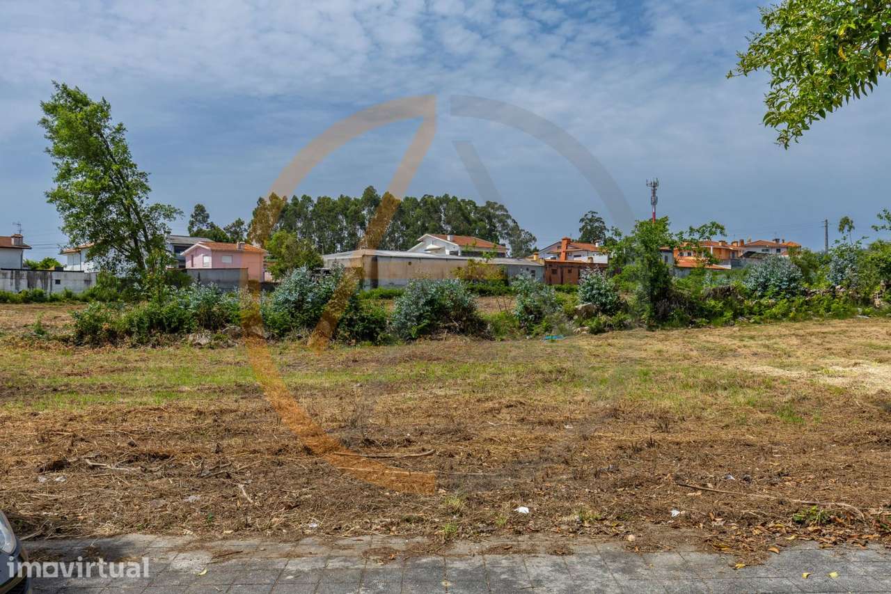 Terreno Urbano | S. Mamede do Coronado - Grande imagem: 2/33