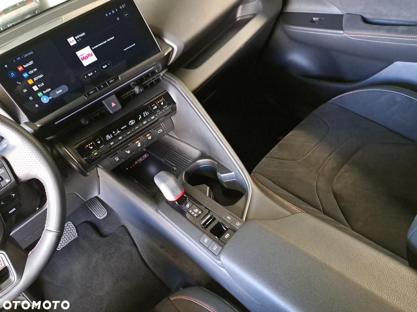 Toyota C-HR - 27