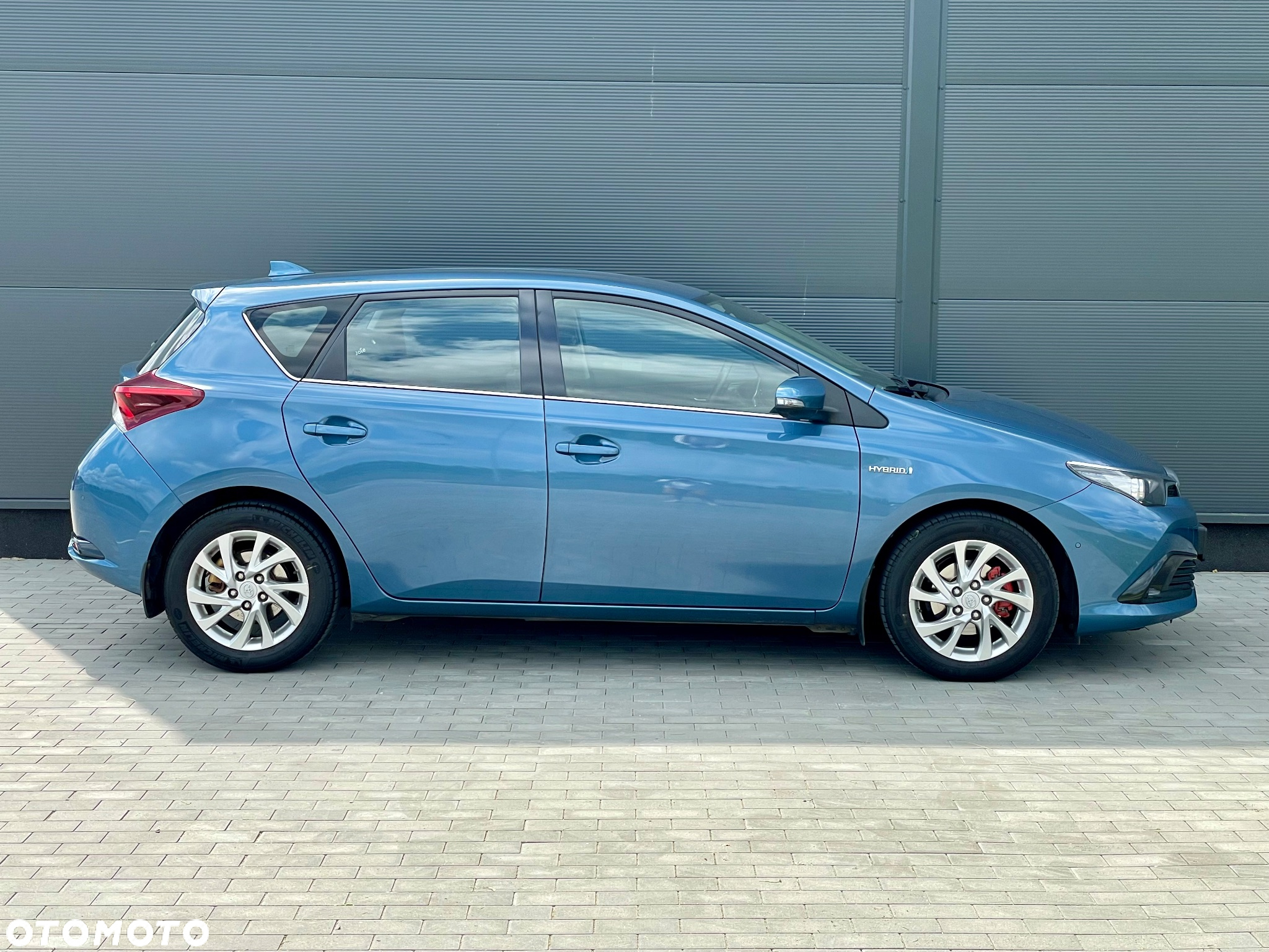 Toyota Auris Hybrid 135 Premium - 8