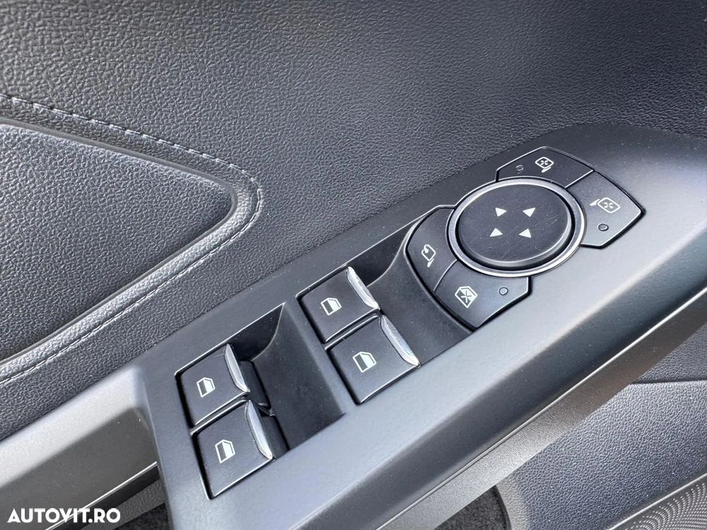 Ford Focus 1.5 EcoBlue Start-Stopp-System COOL&CONNECT - 17