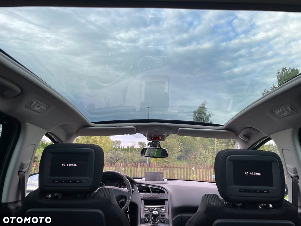 Peugeot 5008 HDI FAP 150 Family - 17