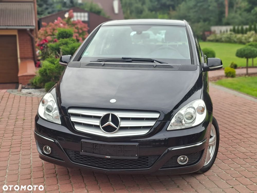 Mercedes-Benz Klasa B 180 BlueEFFICIENCY - 1