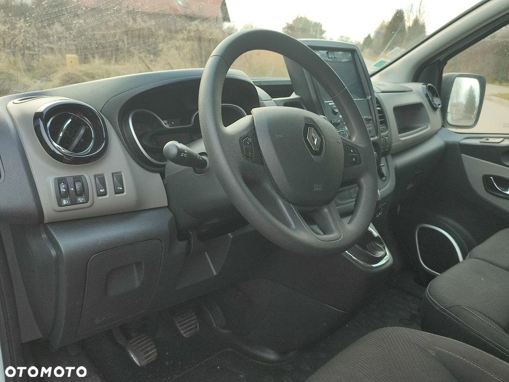 Renault Trafic - 10