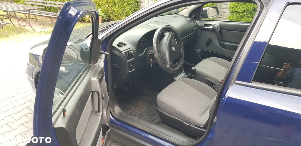 Opel Astra 1.4 - 10