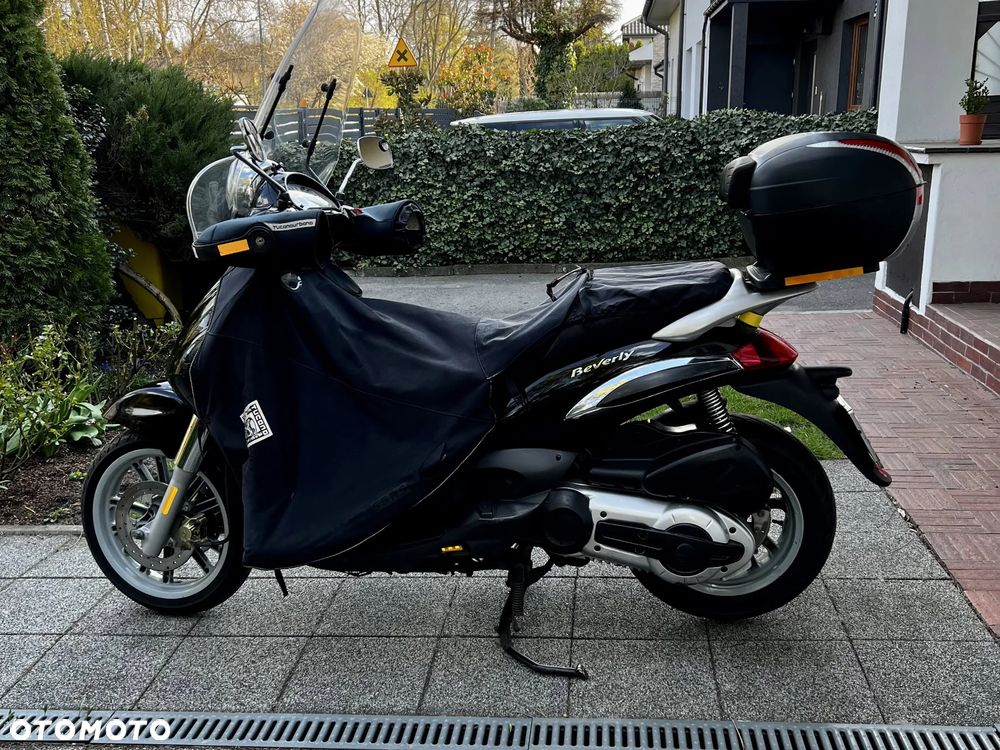 Piaggio Beverly - 1