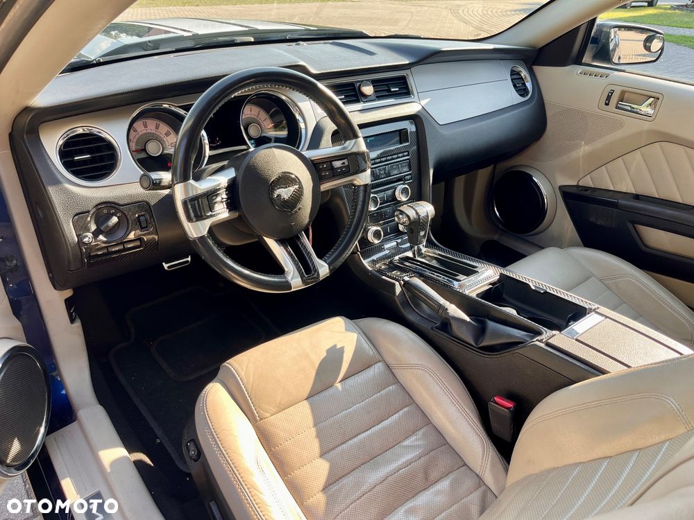 Ford Mustang 4.0 V6 Premium - 3