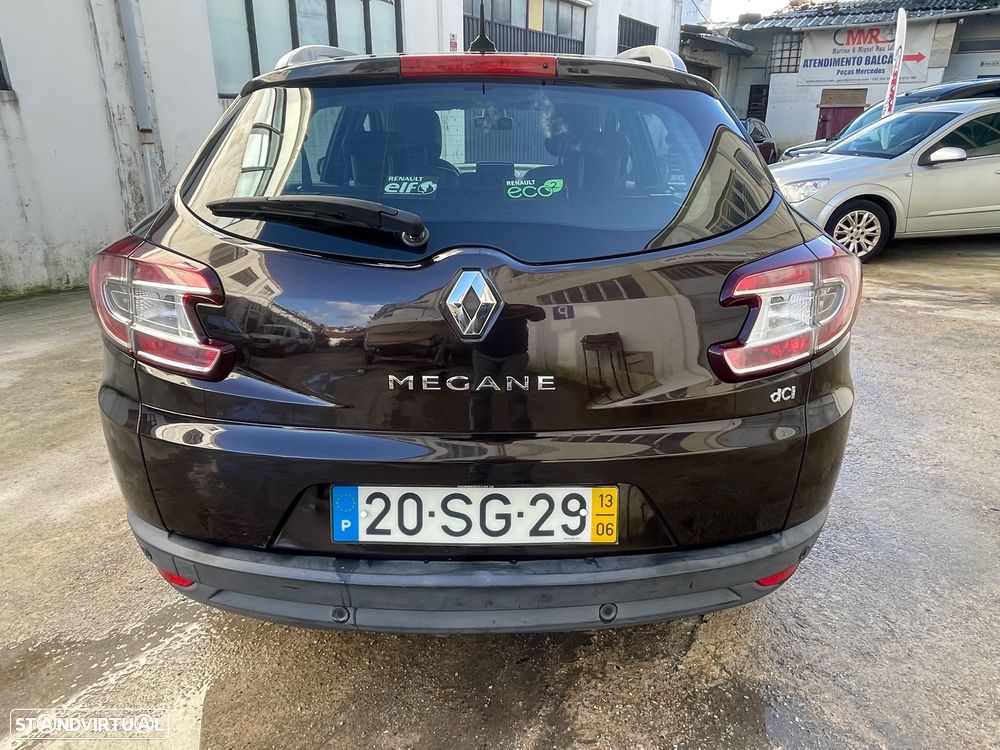 Renault Mégane Sport Tourer ENERGY dCi 110 Start & Stopp Bose Edition - 4