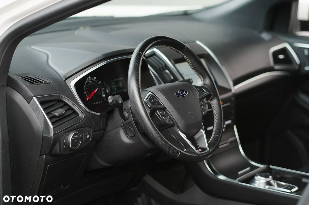 Ford Edge - 19