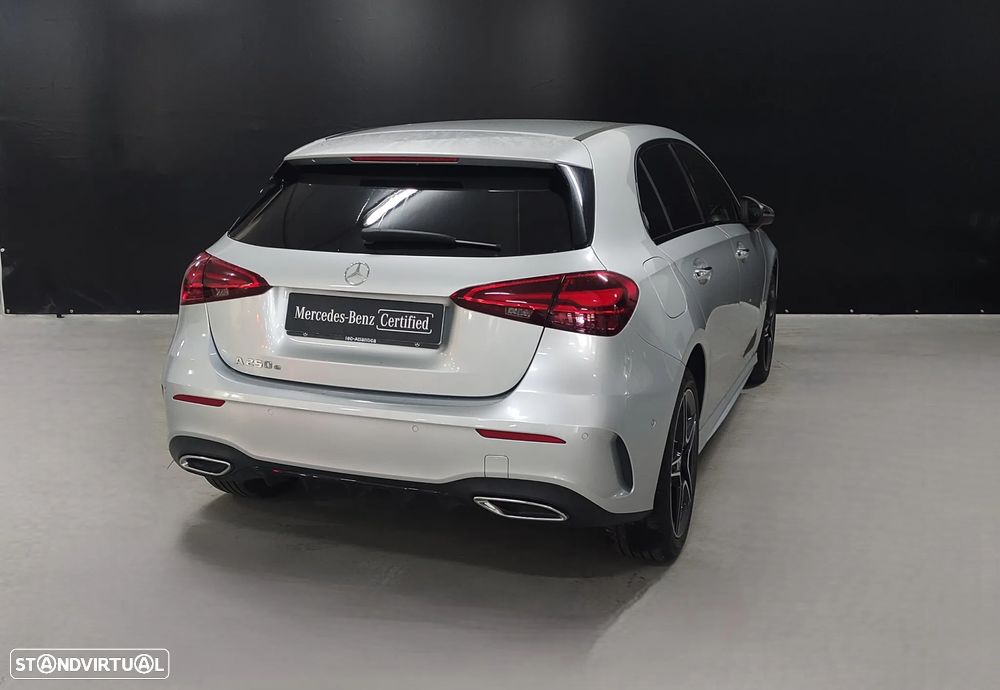 Mercedes-Benz A 250 e AMG Line - 3