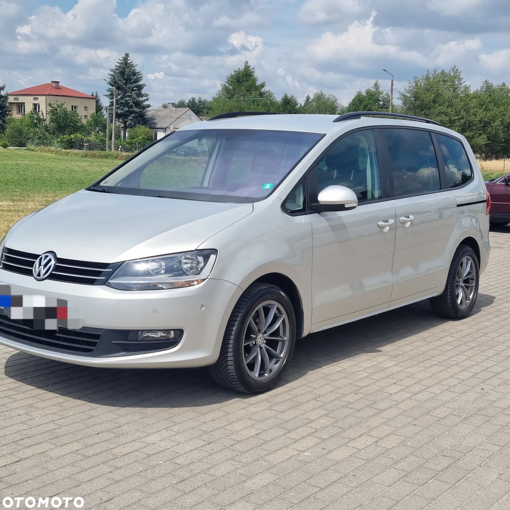 Volkswagen Sharan 2.0 TDI Basis - 1