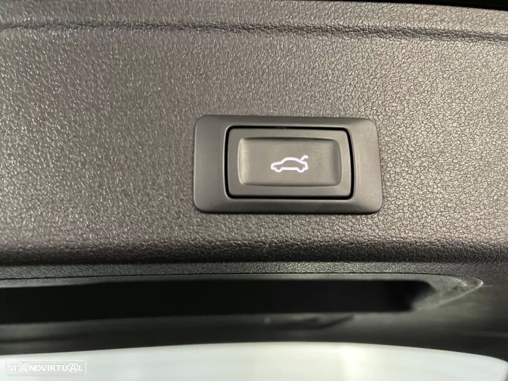 Audi A4 Avant 30 TDI S tronic - 35