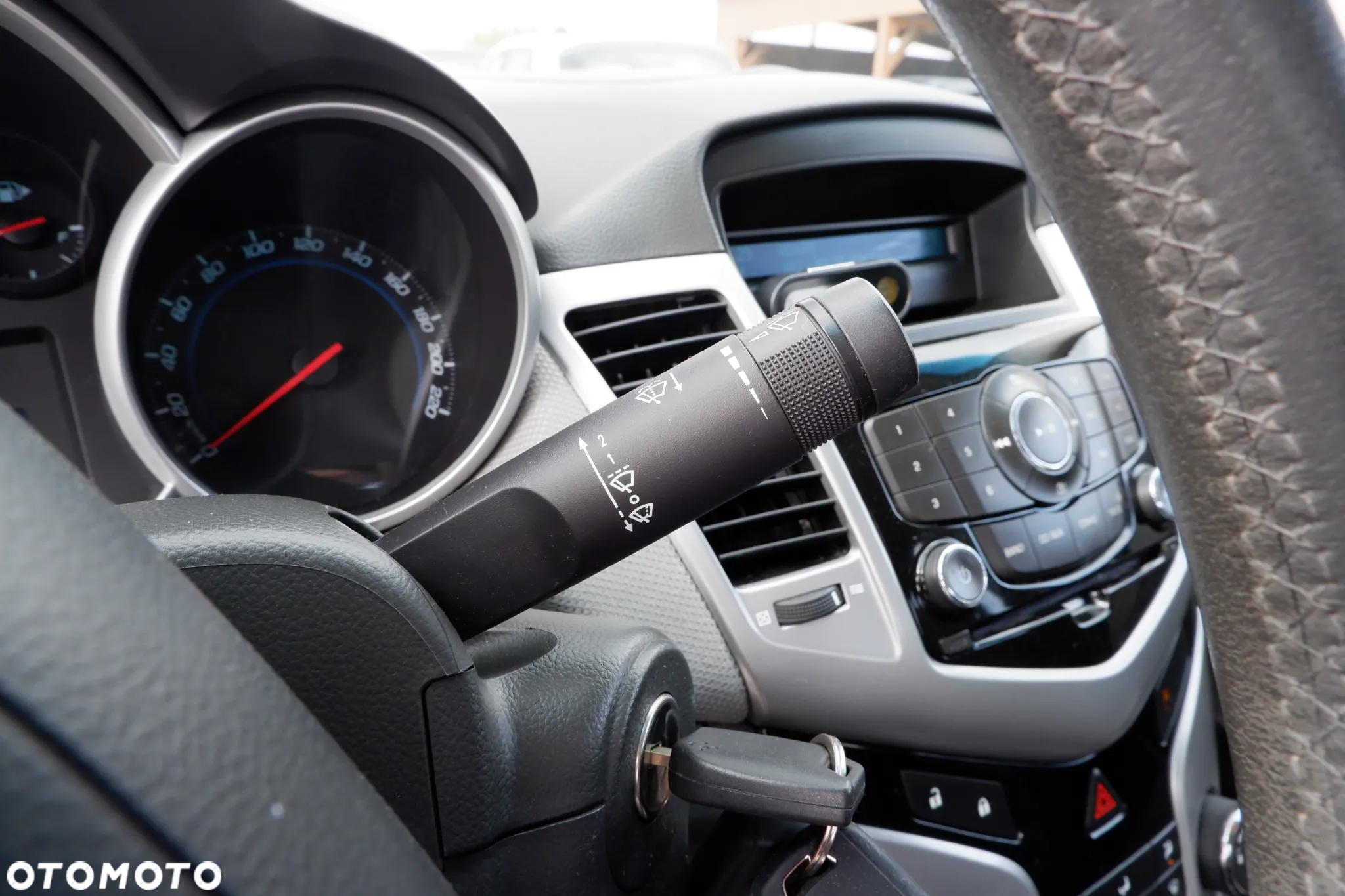 Chevrolet Cruze 1.6 LS - 19