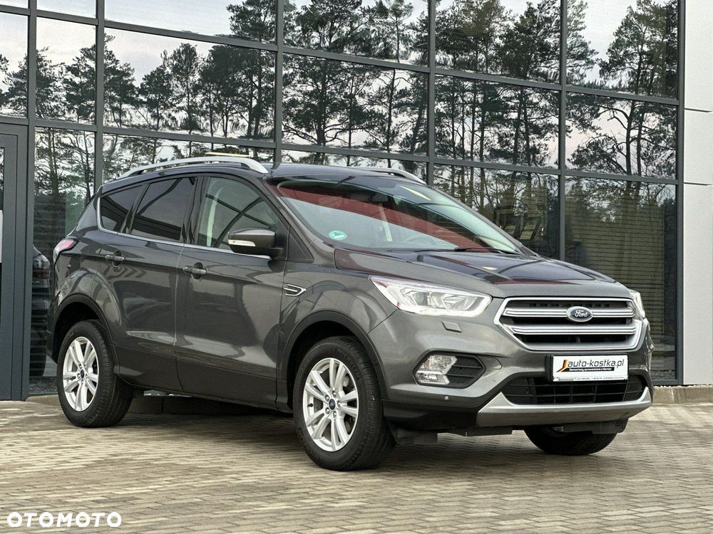 Ford Kuga 1.5 EcoBoost 2x4 Titanium - 6