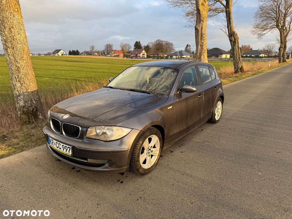BMW Seria 1 120d DPF Edition Sport - 1