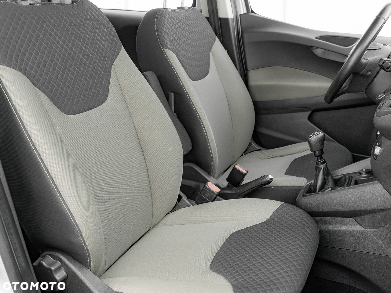 Ford Transit Courier 1.0 EcoBoost Trend - 26