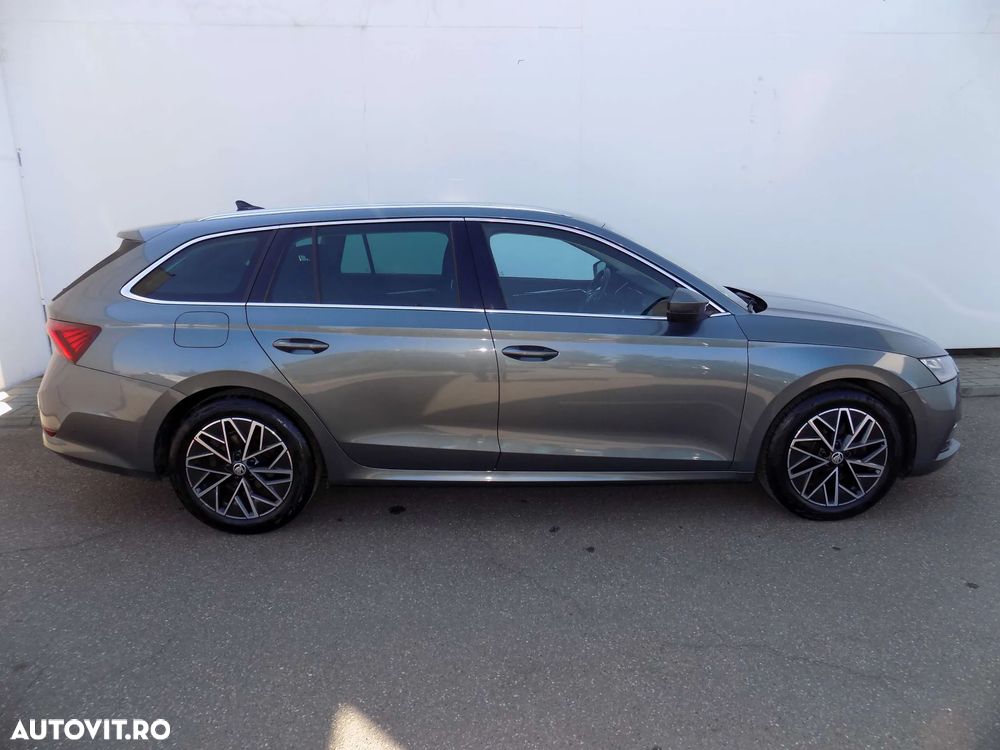 Skoda Octavia 2.0 TDI STYLE DSG - 7
