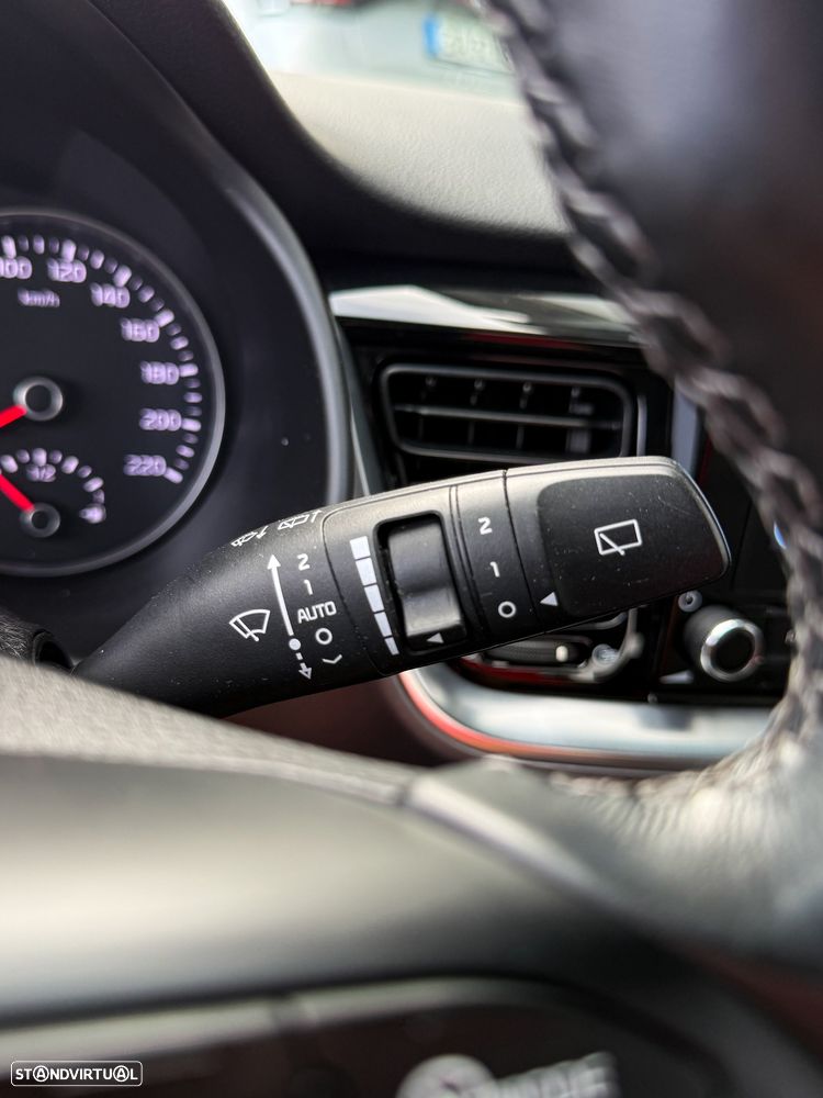 Kia Stonic 1.0 T-GDI Wave - 26